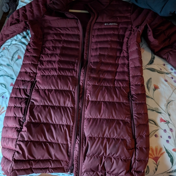 Columbia Women's Deep Red Puffer Coat - Picture 1 of 1